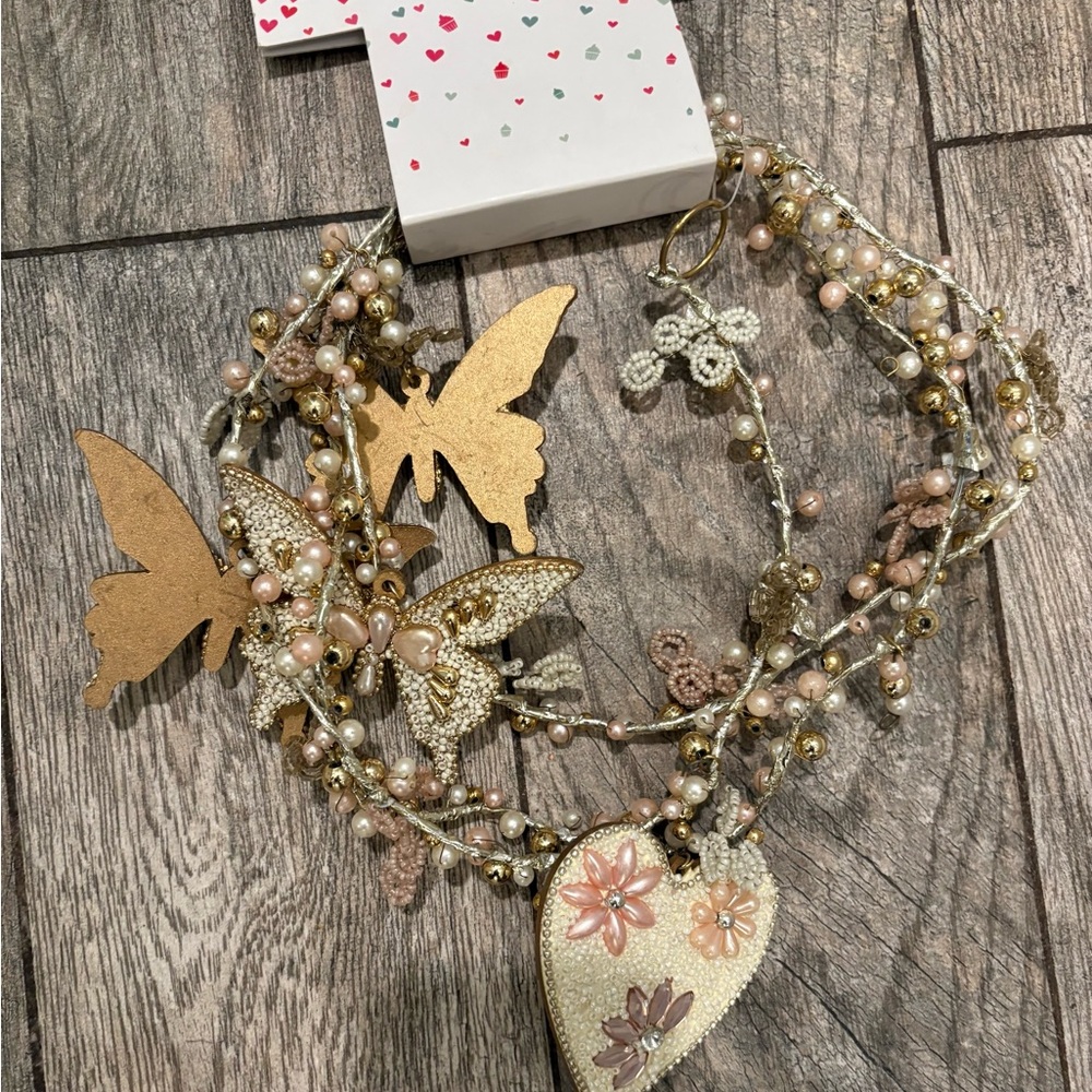 2  NWT Cupcake & Cashmere Heart Butterf Valentine Beaded Garland 6ft - Picture 5 of 6